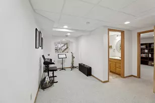 901 Innisbrook Ct, Waunakee, WI 53597 - Photo 33