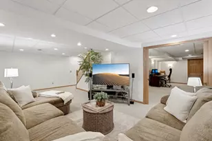 901 Innisbrook Ct, Waunakee, WI 53597 - Photo 37