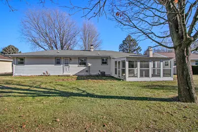 2315 N Claremont Drive, Janesville, WI 53545 - Photo 5