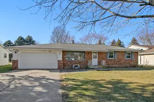 2315 N Claremont Dr, Janesville, WI 53545 - Photo 27