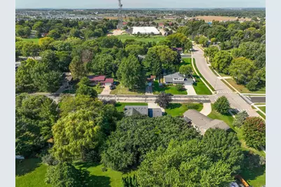 411 Oakland Avenue, Sun Prairie, WI 53590 - Photo 35