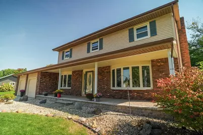 411 Oakland Avenue, Sun Prairie, WI 53590 - Photo 3