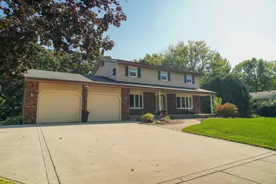 411 Oakland Avenue, Sun Prairie, WI 53590 - Photo 5