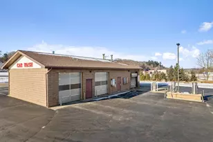 1620 Academy St, Elroy, WI 53929 - Photo 7