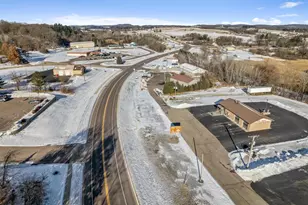 1620 Academy St, Elroy, WI 53929 - Photo 3