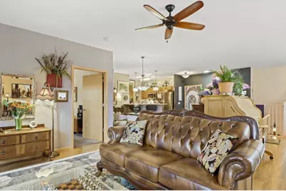 702 Clardell Drive, Sun Prairie, WI 53590 - Photo 7