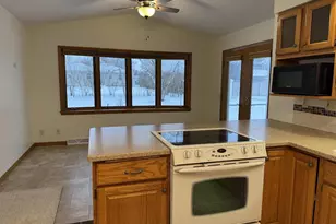 6715 North Ave, Middleton, WI 53562 - Photo 7