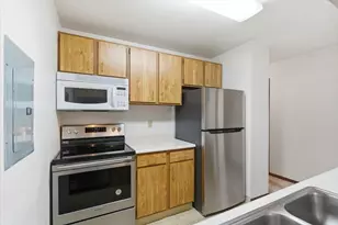 5329 Brody Dr, Madison, WI 53705 - Photo 9