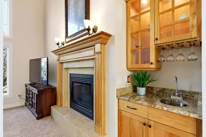 901 Winding Way, Madison, WI 53562 - Photo 9