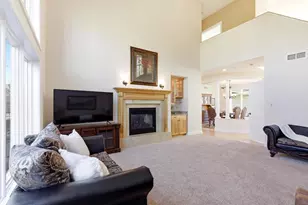 901 Winding Way, Madison, WI 53562 - Photo 9