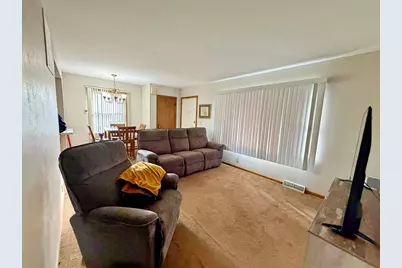 1934 Liberty Lane, Janesville, WI 53545 - Photo 3