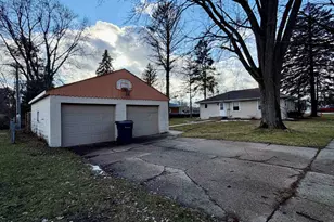 1934 Liberty Ln, Janesville, WI 53545 - Photo 15