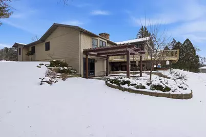 2460 Spring Rose Circle, Verona, WI 53593 - Photo 39