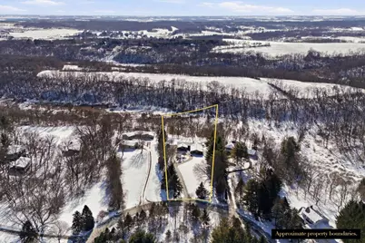 2460 Spring Rose Circle, Verona, WI 53593 - Photo 7