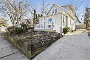 1957 Heath Ave, Madison, WI 53704 - Photo 3