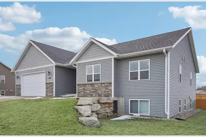 715 Crestview Drive, Reedsburg, WI 53959 - Photo 3