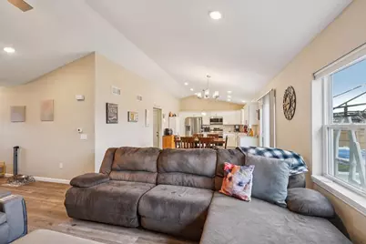 715 Crestview Drive, Reedsburg, WI 53959 - Photo 9