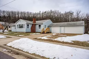 202 W 5th St, Necedah, WI 54646 - Photo 47