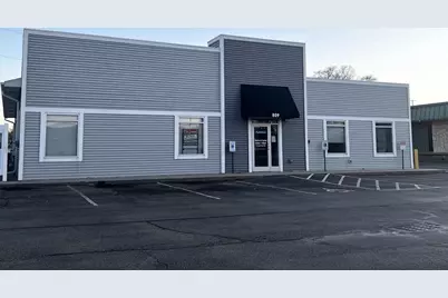 809 Park Avenue #8, Beaver Dam, WI 53916 - Photo 3