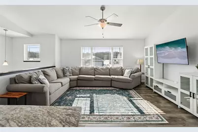 440 White Spruce Avenue, Baraboo, WI 53913 - Photo 3