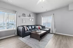 1969 N Windsor Ave, Cottage Grove, WI 53527 - Photo 5