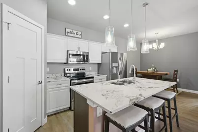 1969 N Windsor Avenue, Cottage Grove, WI 53527 - Photo 9