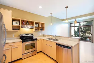 309 W Washington Ave, Madison, WI 53703 - Photo 3