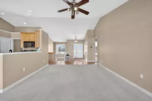 3921 Ambleside Dr, Madison, WI 53719 - Photo 7