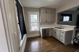 339 E Richland St, Lone Rock, WI 53556 - Photo 3