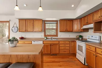 574 Spencer Drive, Janesville, WI 53536 - Photo 13