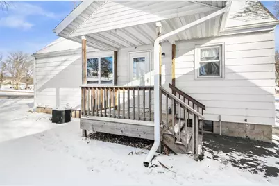 321 W Mulberry Street, Baraboo, WI 53913 - Photo 25