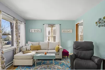 321 W Mulberry Street, Baraboo, WI 53913 - Photo 3