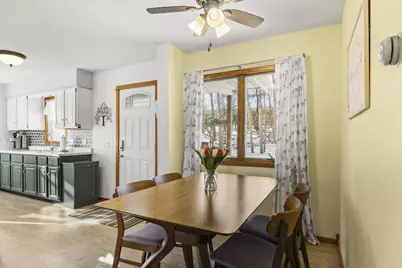 321 W Mulberry Street, Baraboo, WI 53913 - Photo 11