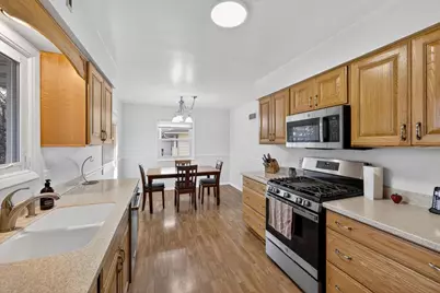 5110 Sherven Drive, Madison, WI 53716 - Photo 5