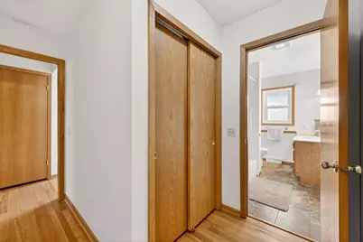 5110 Sherven Drive, Madison, WI 53716 - Photo 17