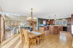 6809 Phil Lewis Way Way, Middleton, WI 53562 - Photo 17