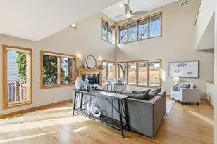 6809 Phil Lewis Way Way, Middleton, WI 53562 - Photo 7