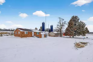 S4121 Crawford St, Baraboo, WI 53913 - Photo 33