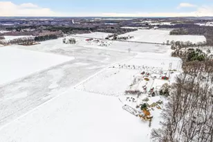 S4168 Crawford St, Baraboo, WI 53913 - Photo 61