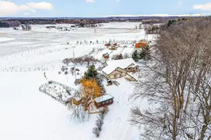 S4168 Crawford St, Baraboo, WI 53913 - Photo 55