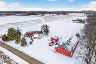 S4166 Crawford St, Baraboo, WI 53913 - Photo 61