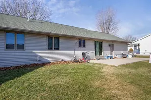 2210 N Wright Rd, Janesville, WI 53546 - Photo 7