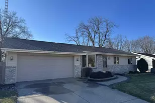 3730 Parkview Dr, Janesville, WI 53546 - Photo 1