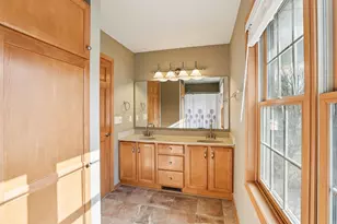 5654 Cobblestone Ln, Waunakee, WI 53597 - Photo 33