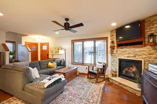 246 Concord Pl, Deerfield, WI 53531 - Photo 9