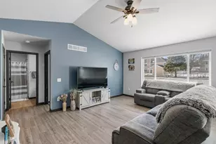 1035 Bluegrass Trl, Waterloo, WI 53594 - Photo 35