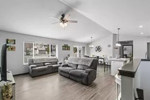 1035 Bluegrass Trl, Waterloo, WI 53594 - Photo 11