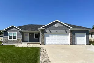 1035 Bluegrass Trl, Waterloo, WI 53594 - Photo 3