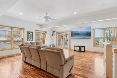 7428 South Avenue, Middleton, WI 53562 - Photo 9