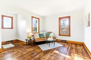 409 11th St, Baraboo, WI 53913 - Photo 3